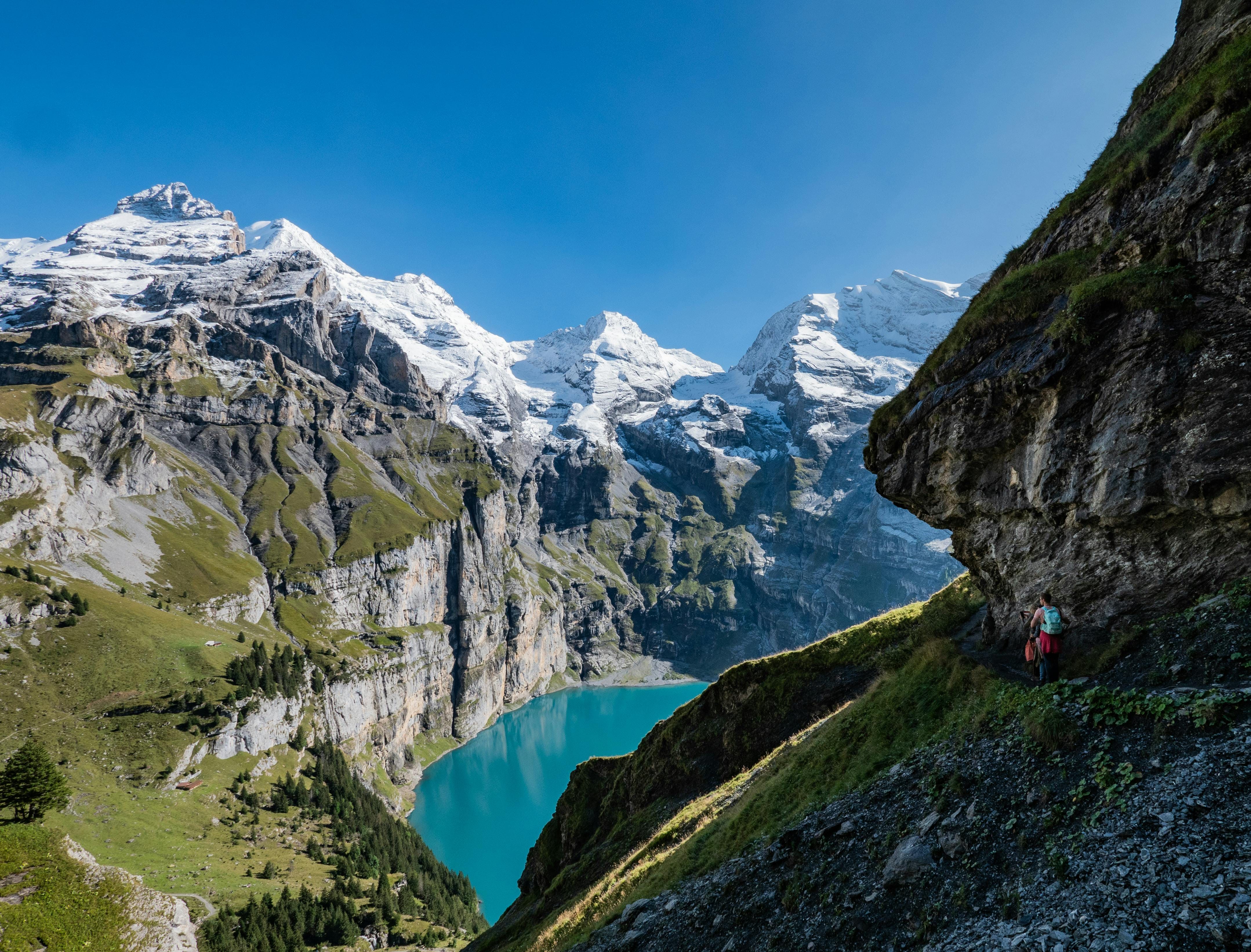 Lauterbrunnen, Jungfrau & Oeschinen Lake Hiking Guide : Top Trails, Itineraries & Tips