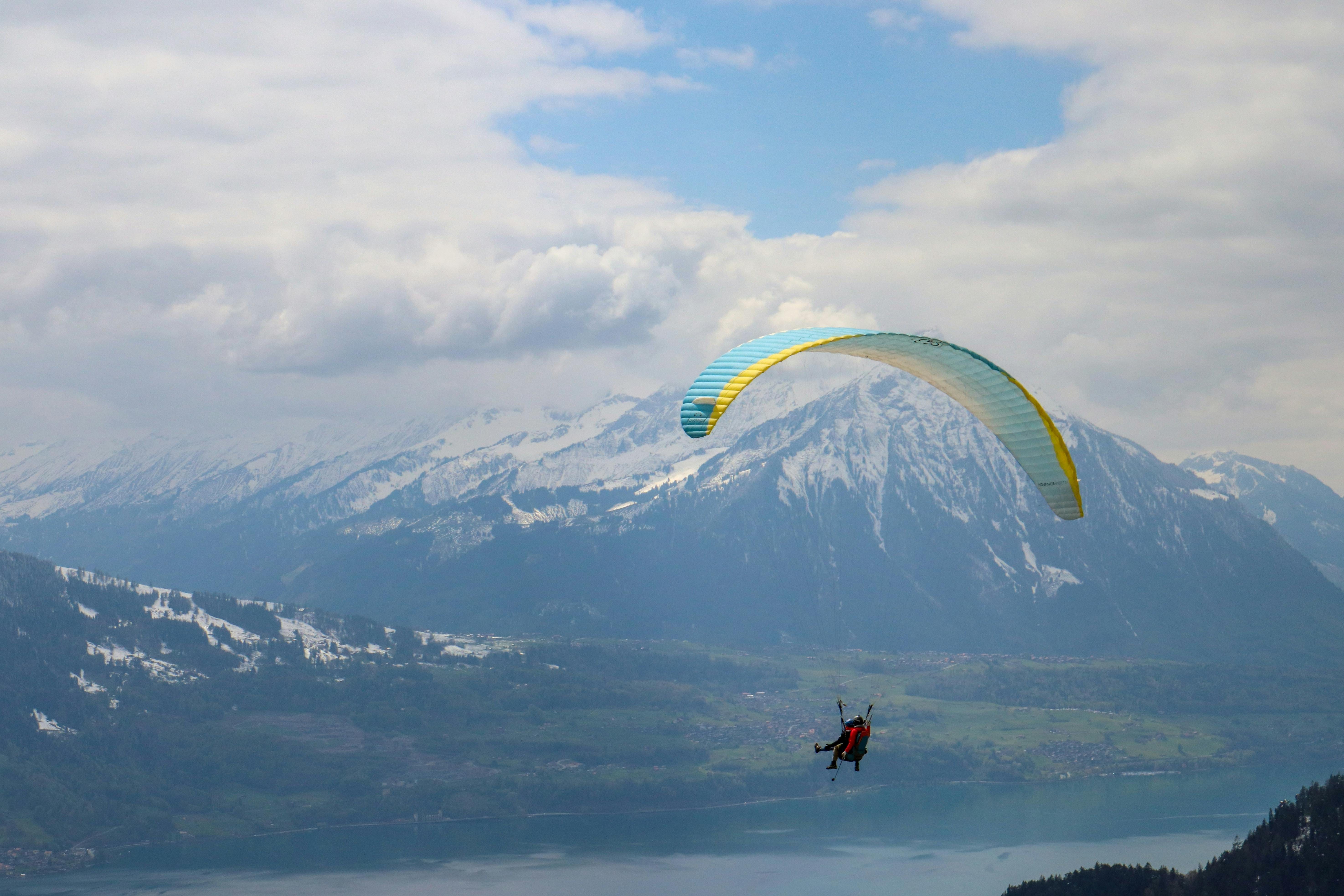 Paragliding & Adventure Sports in Interlaken : The Ultimate Switzerland Adventure Travel Guide